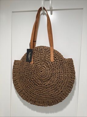 NWT brown paper straw woven purse lined zipper closure.